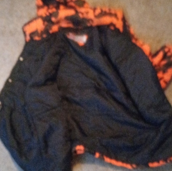 Winchester Insulated Hunting Jacket W/Hood - Picture 3 of 3